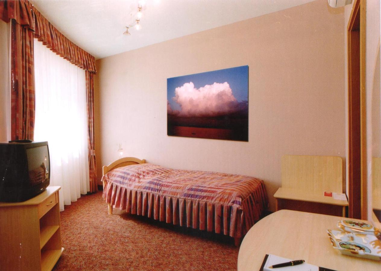 Hozam Wellness Es Apartman Сольнок Екстер'єр фото